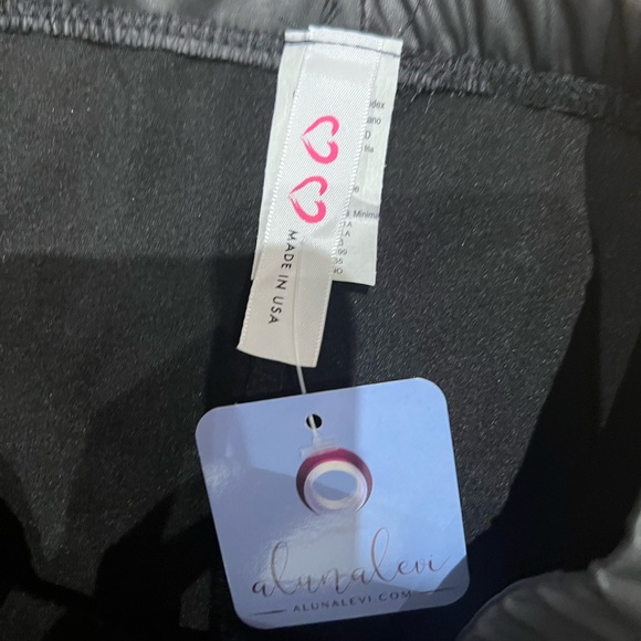 NWT Aluna Levi pleather leggings - Picture 5 of 6